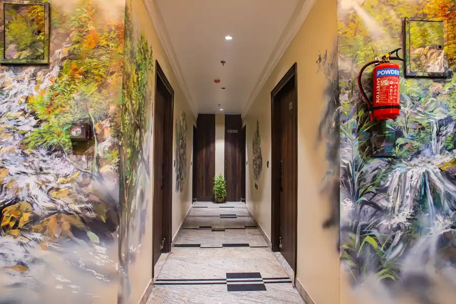 Hotel Lords Valley Common Area