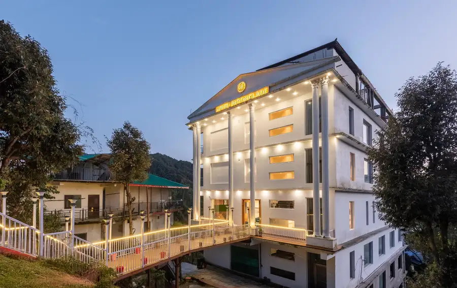 Hotel Moonglade Dalhousie Facade