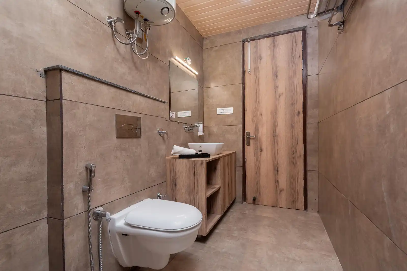 Hotel Moonglade Dalhousie Bathroom
