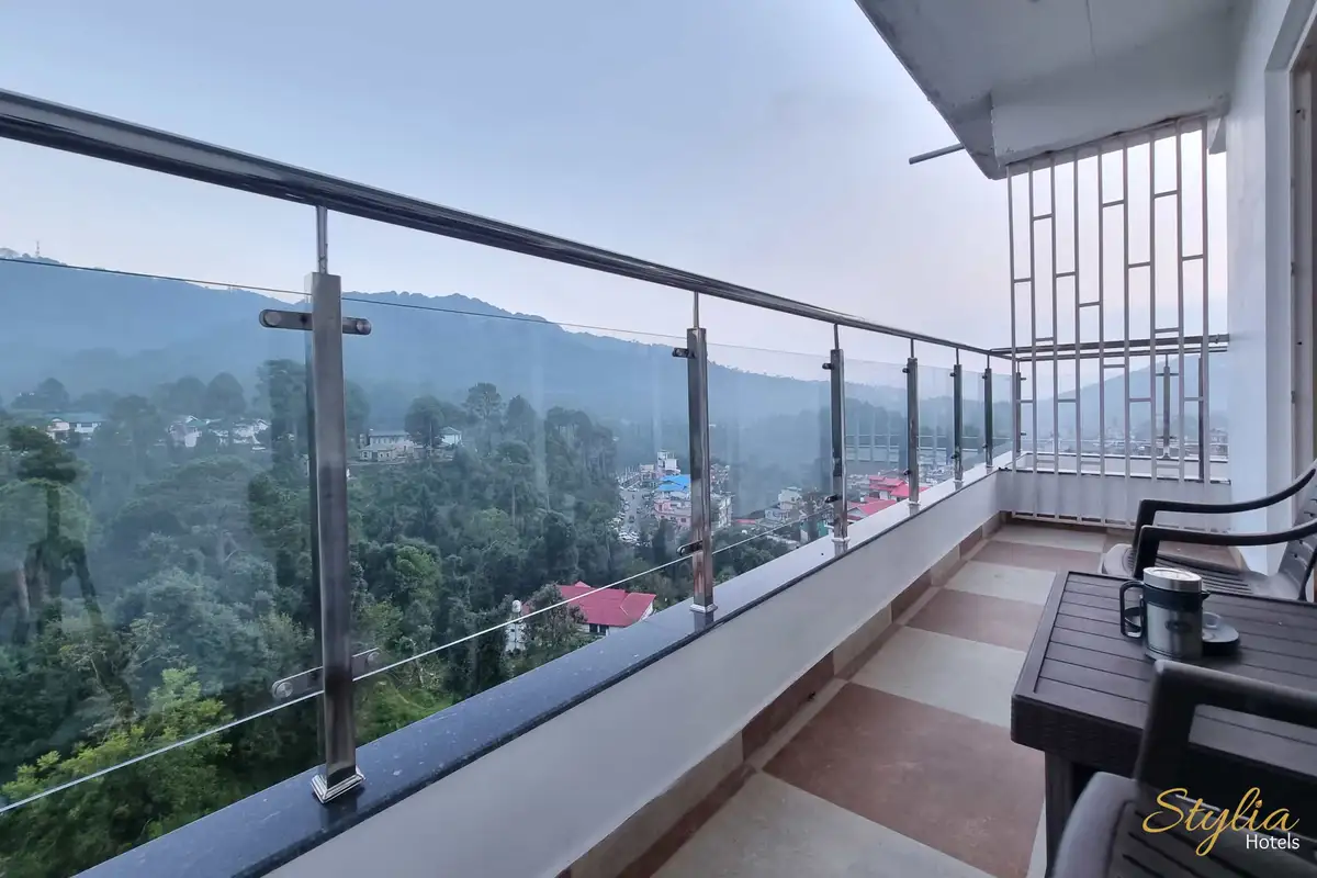 Hotel Moonglade Dalhousie Views