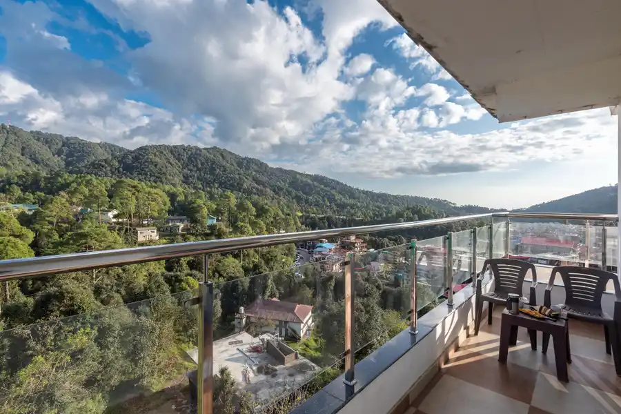 Hotel Moonglade Dalhousie Views