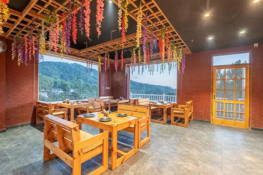 Hotel Moonglade Dalhousie Restaurant/Dining