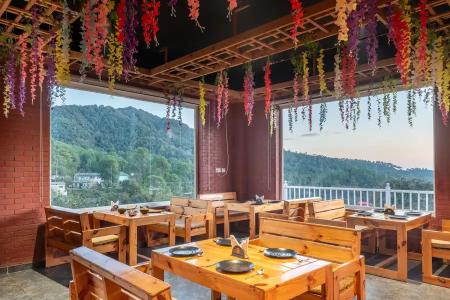 Hotel Moonglade Dalhousie Restaurant/Dining