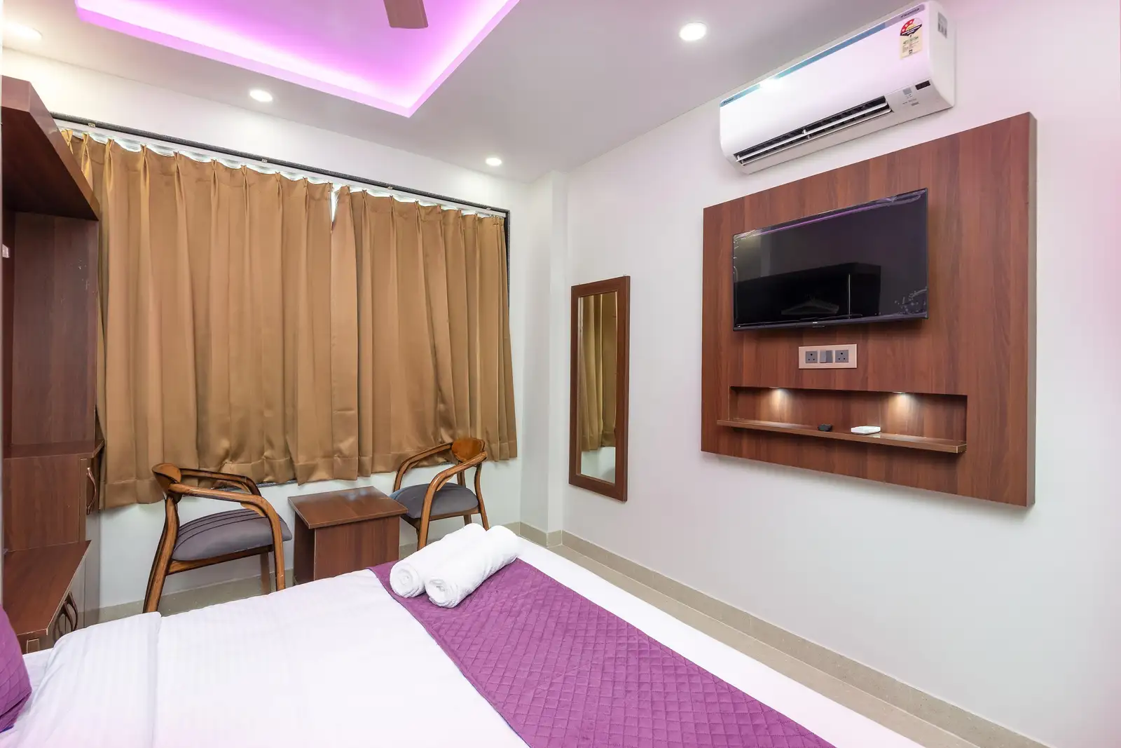 Hotel Purple Dot Haridwar Room