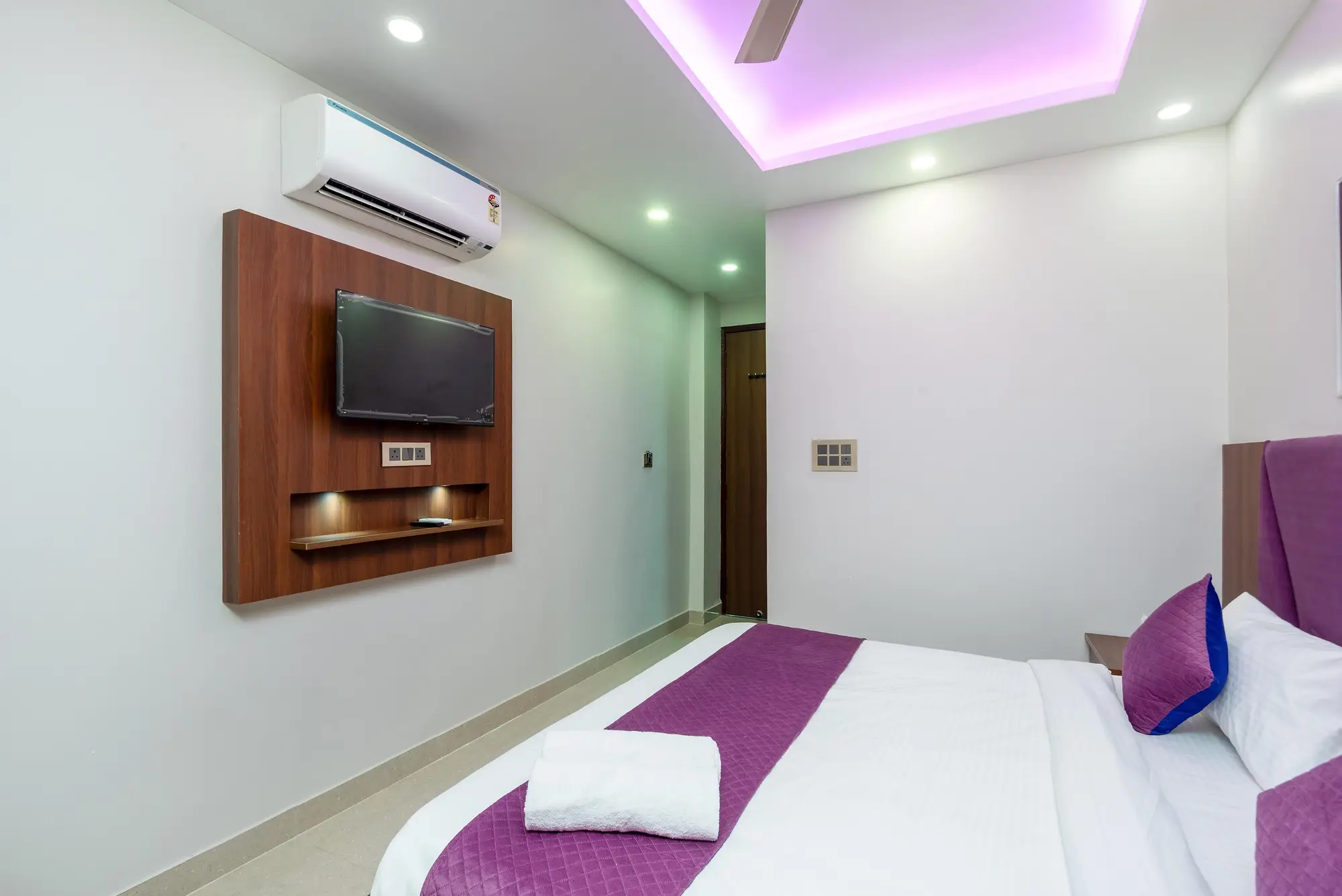 Hotel Purple Dot Haridwar Room