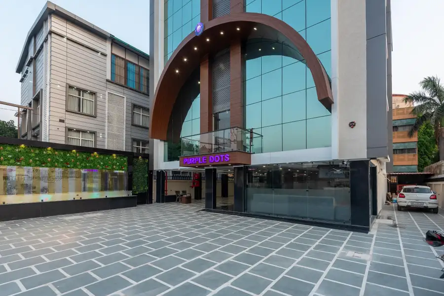 Hotel Purple Dot Haridwar Facade