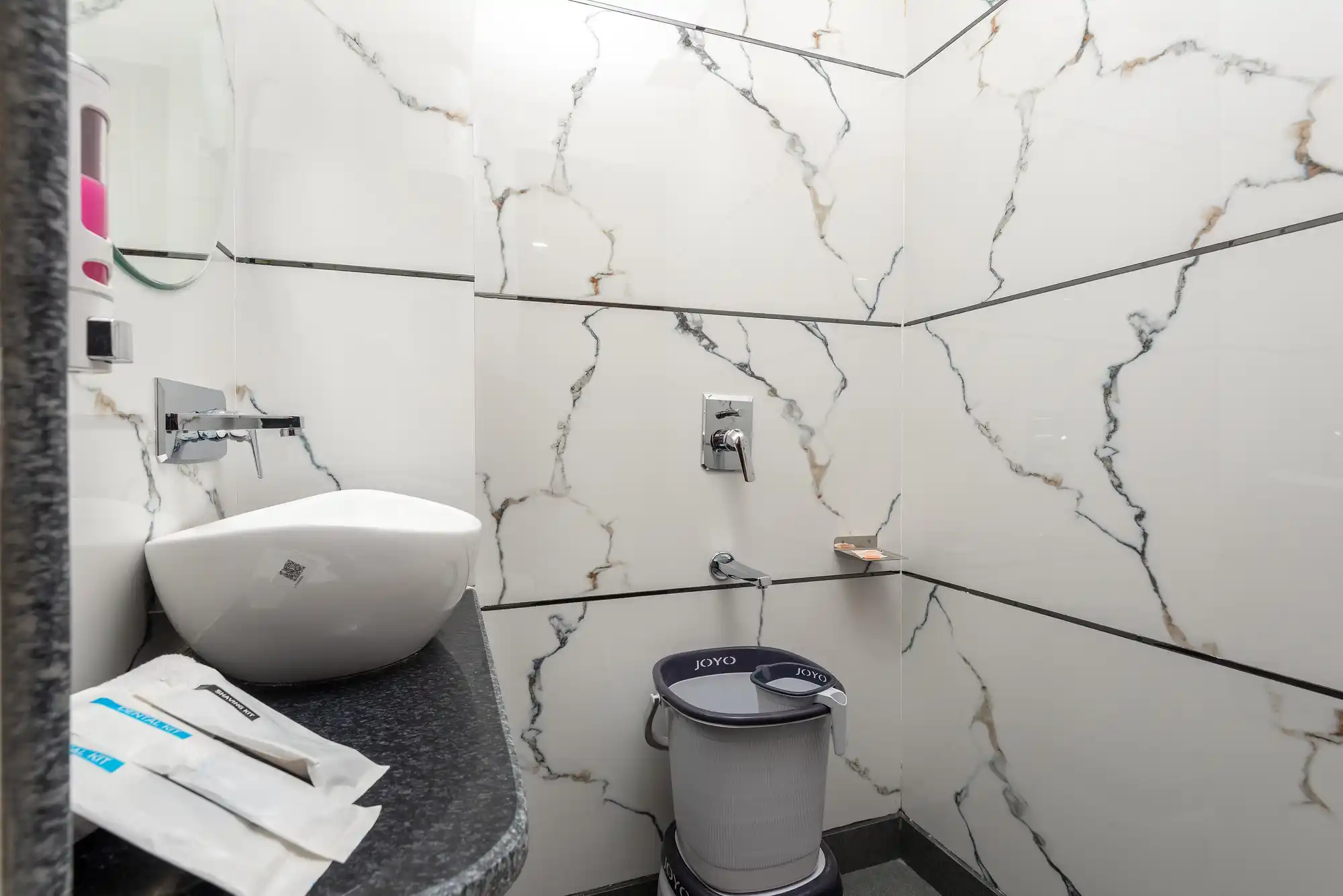 Hotel Purple Dot Haridwar Washroom