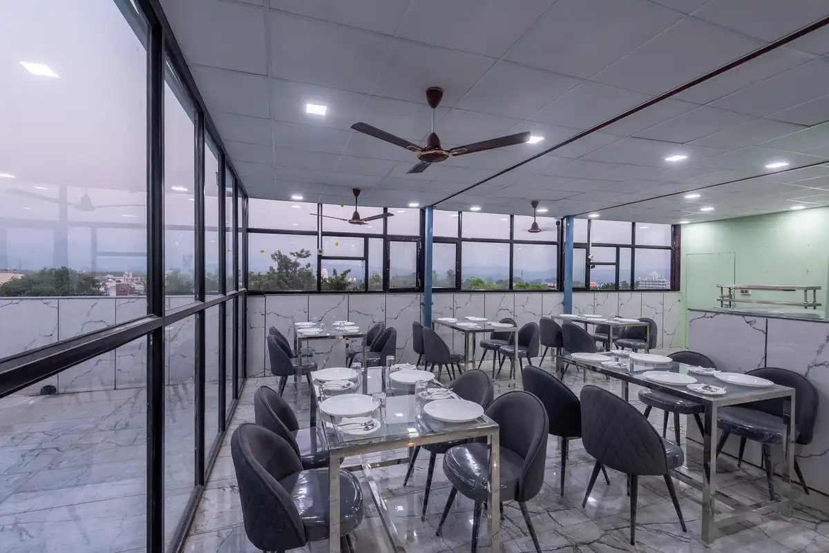 Hotel Purple Dot Haridwar Restaurant