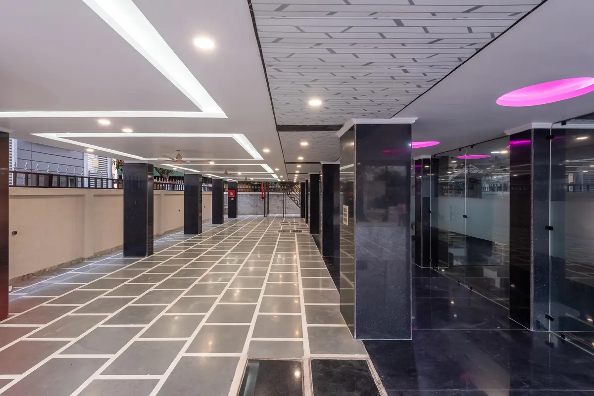 Hotel Purple Dot Haridwar Parking