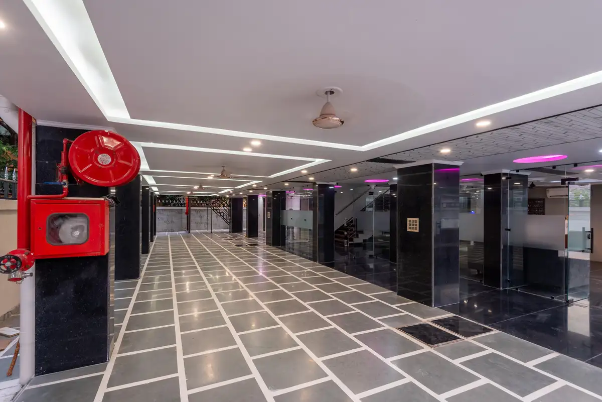Hotel Purple Dot Haridwar Parking