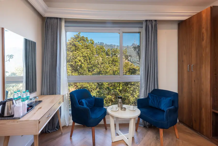 Hotel Sapling Mussoorie - 500MTR Picture Palace Mall Road Bedroom