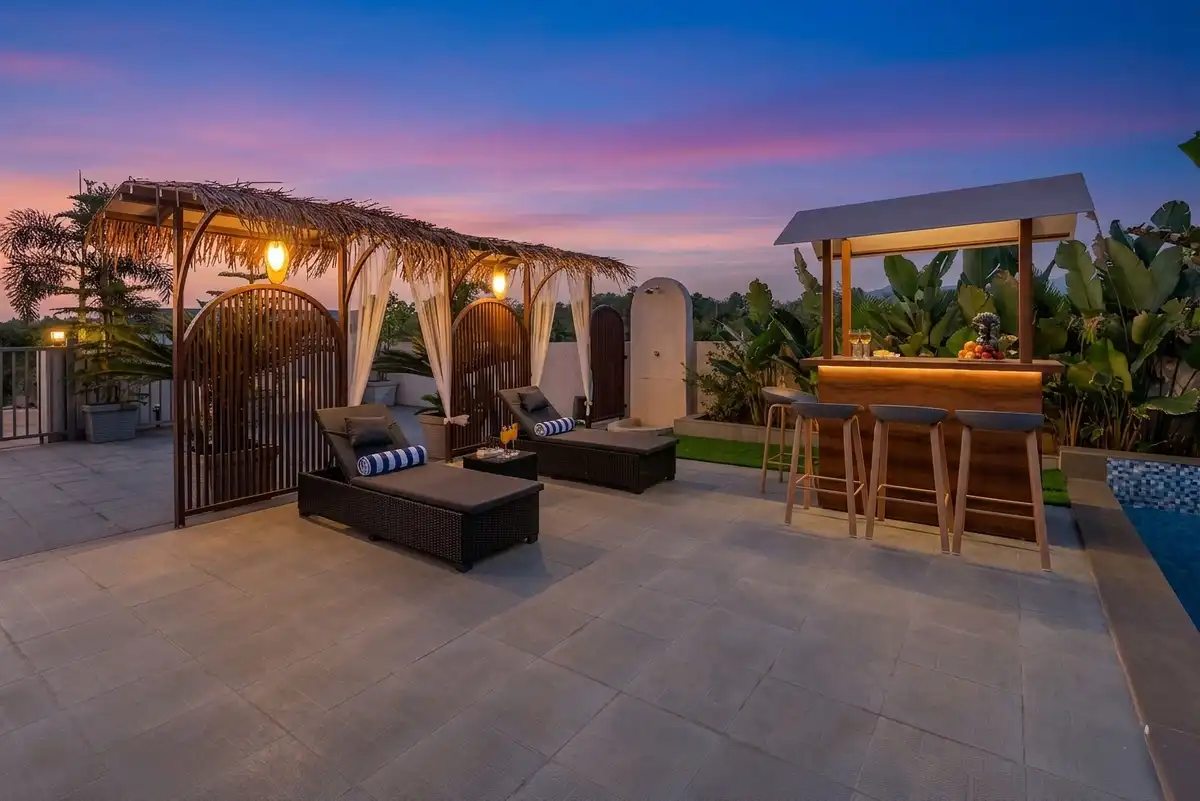 House of Dawn, Karjat
