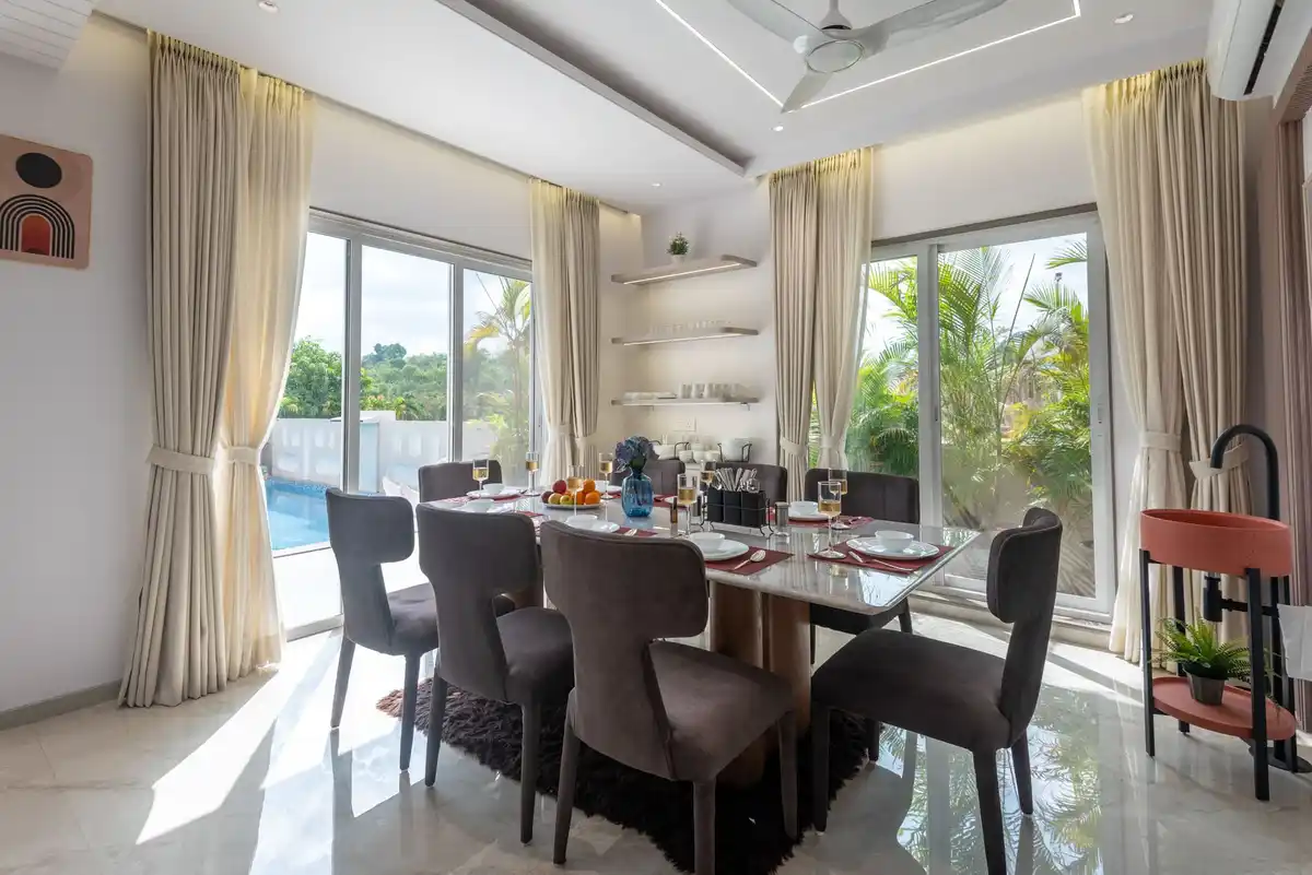 House of Dawn, Karjat