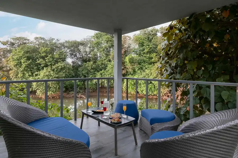 House of Nine, Lonavala