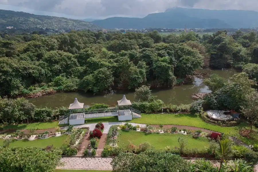 House of Nine, Lonavala