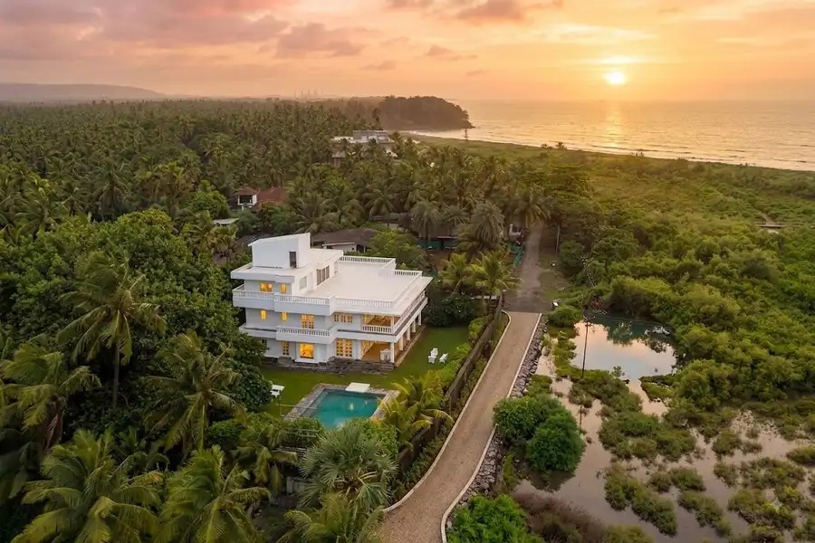 Ivory House, Alibaug