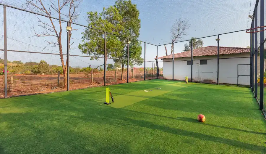 Ivy Courtyard, Khopoli