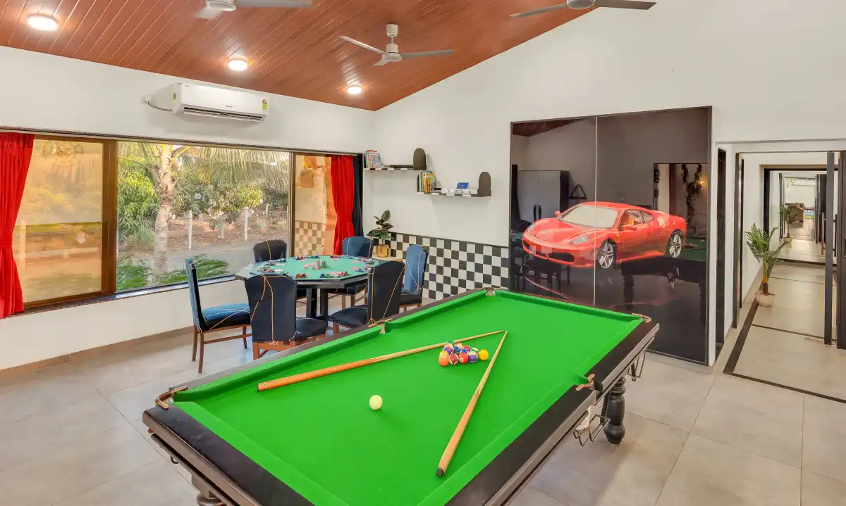 Ivy Courtyard, Khopoli
