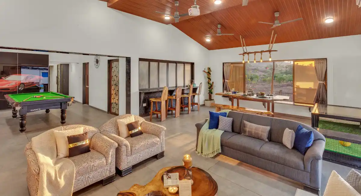 Ivy Courtyard, Khopoli