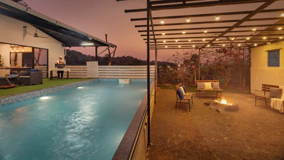 Ivy Courtyard, Khopoli