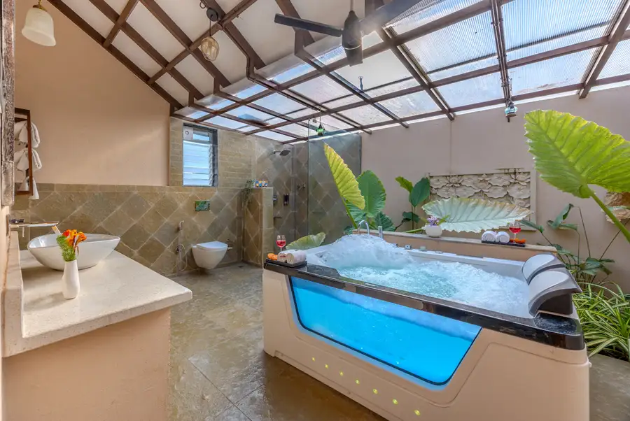 Jacuzzi Room @ Impiana, Karjat