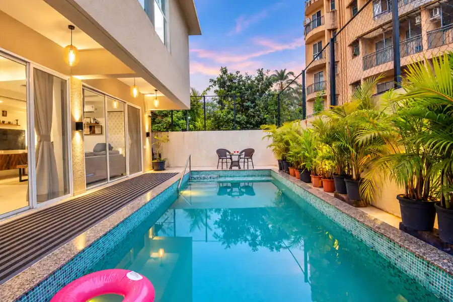 Jorene Villa, Karjat