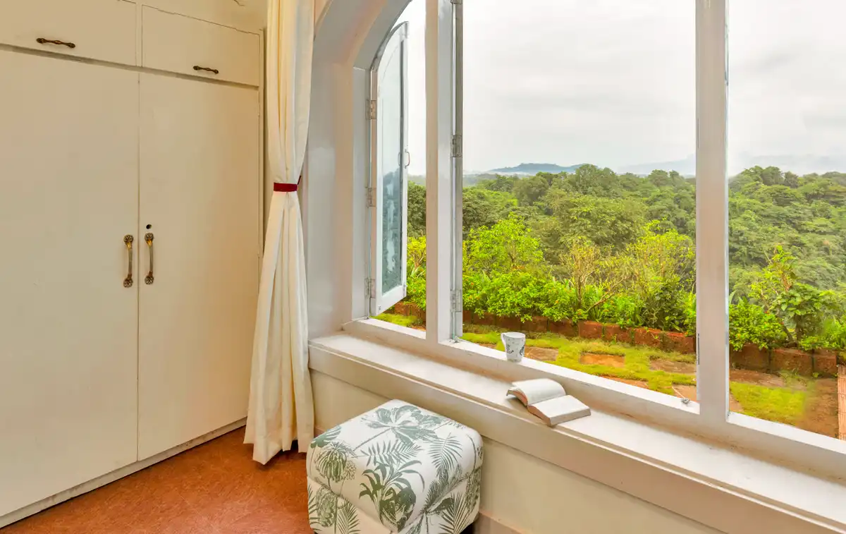Junglebrooke Suite, Kolad