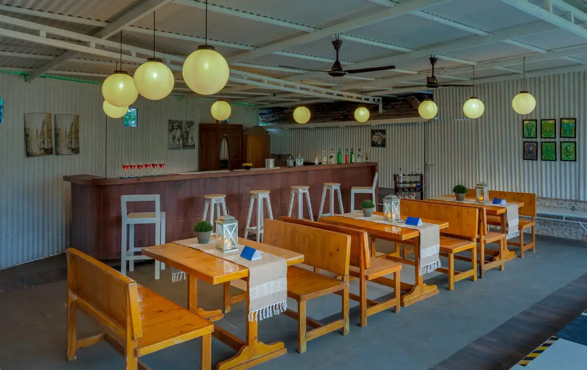Junglebrooke Suite, Kolad