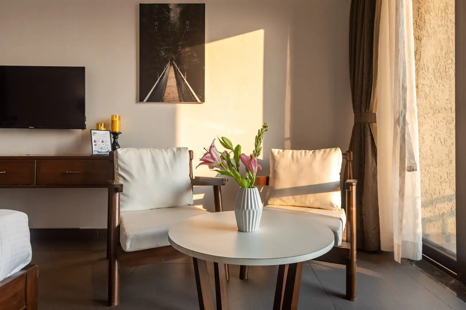 Junior Suite w/ Mountain View @ Vee Resort, Mahabaleshwar