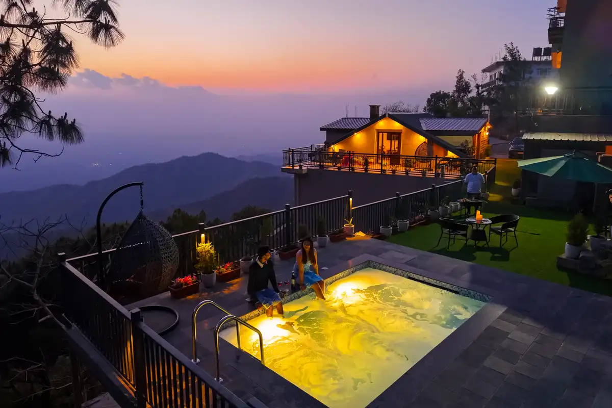 Konifer Greyvine, Kasauli