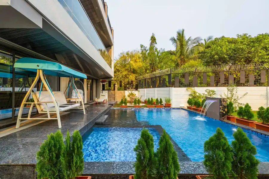 La Belle Vue, Karjat