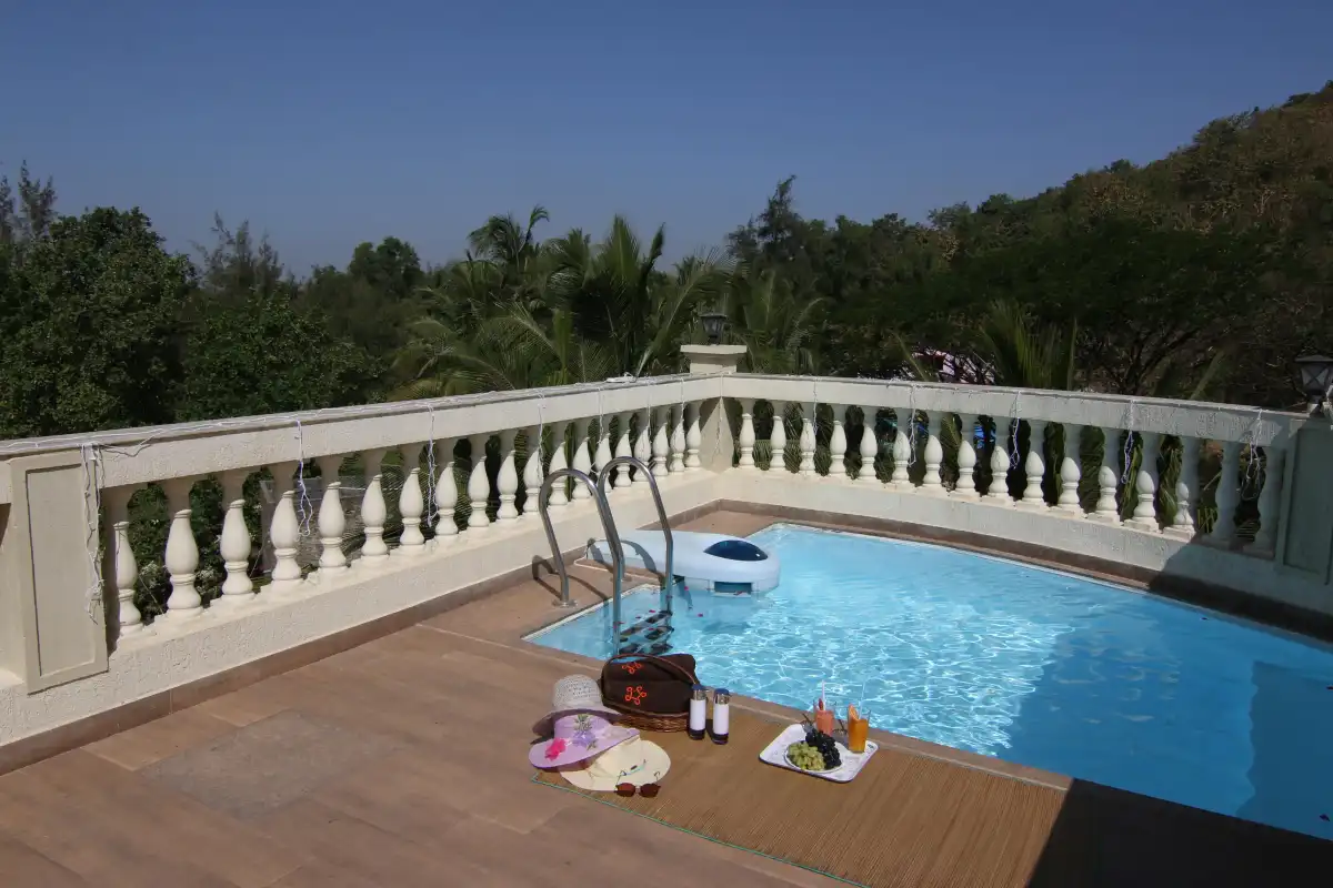 La Casa Maestro, Kashid