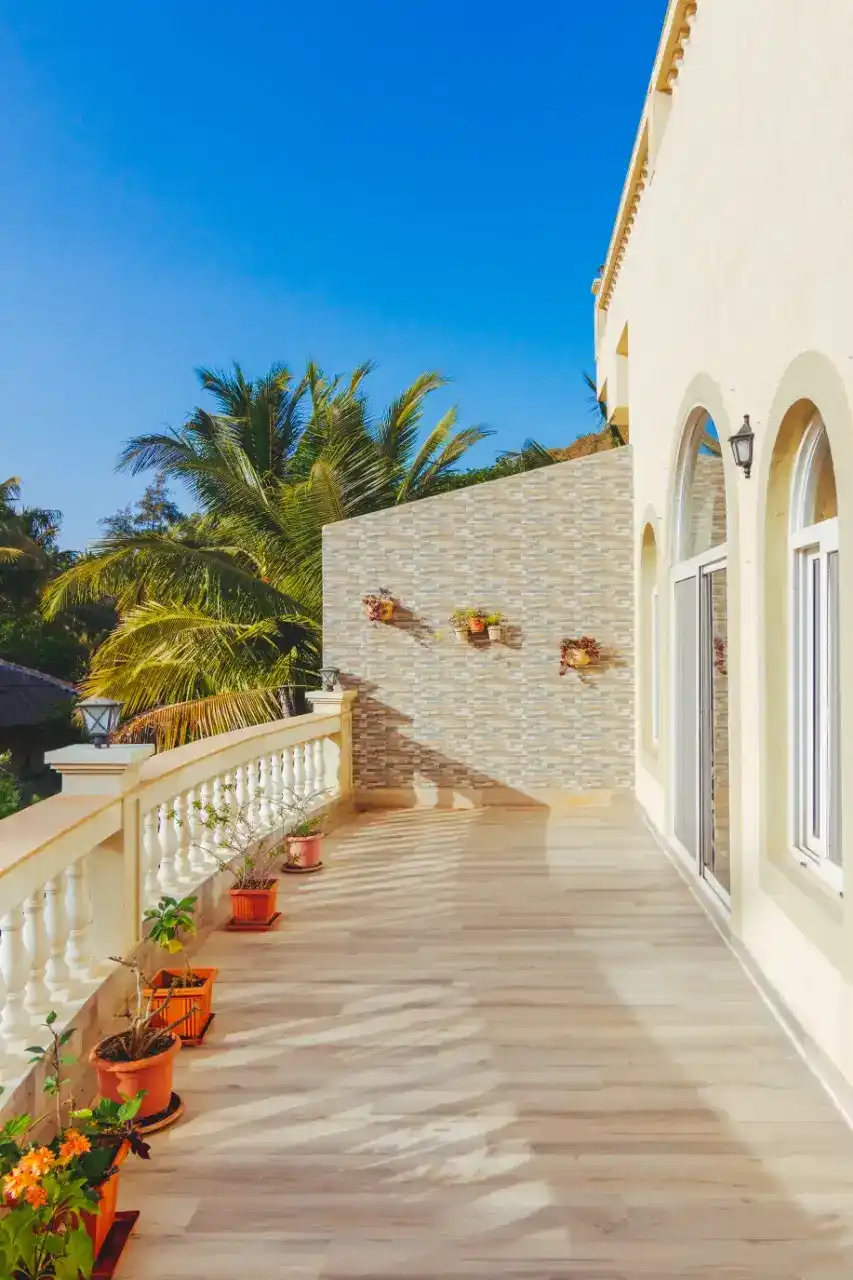 La Casa Maestro, Kashid