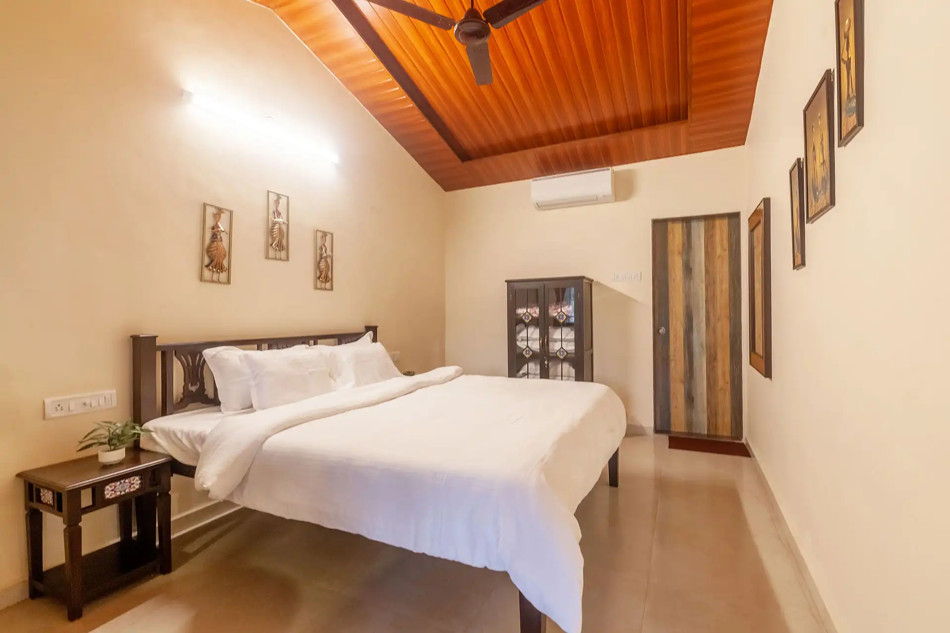 La Palm, Lonavala
