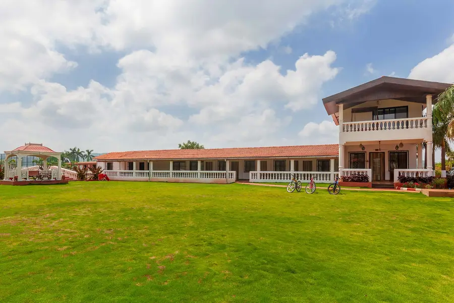 La Palm, Lonavala