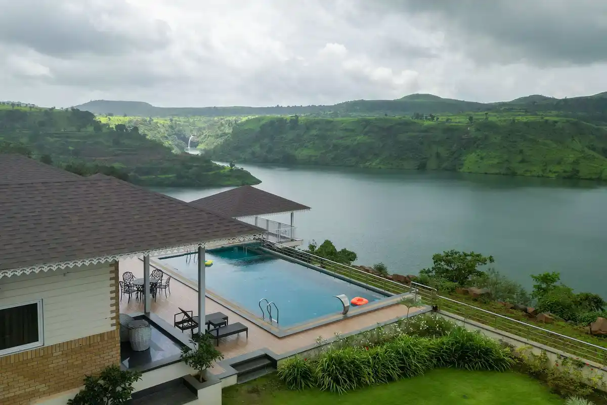 Lake Arches, Igatpuri