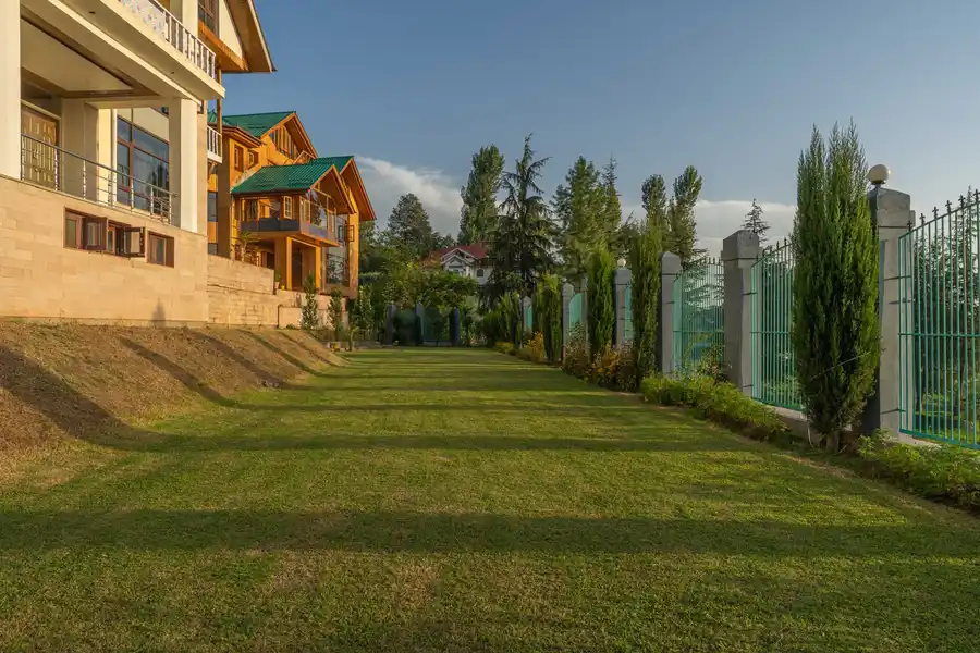 Lakeside Panorama, Srinagar