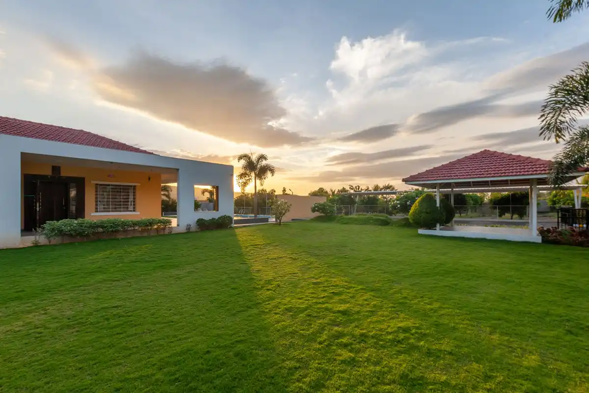 Lakeside Summers, Nashik