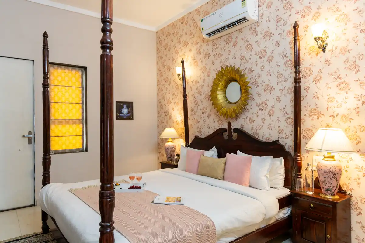 Lamp House, Jaipur