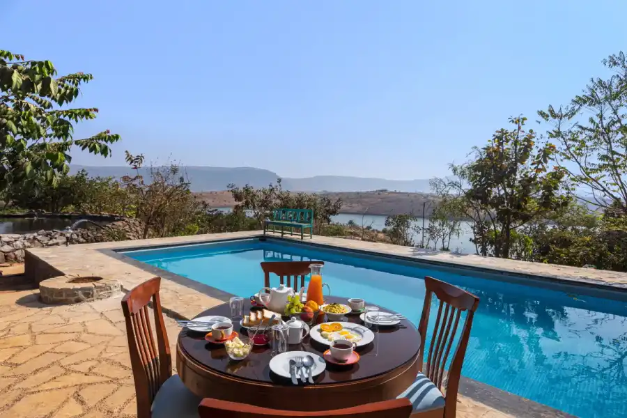 Lattitude By The Lake, Kamshet