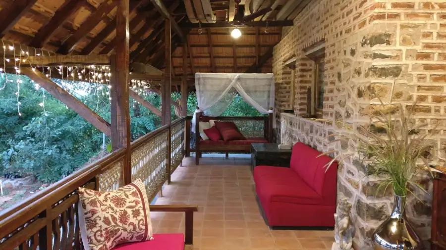Lattitude By The Lake, Kamshet