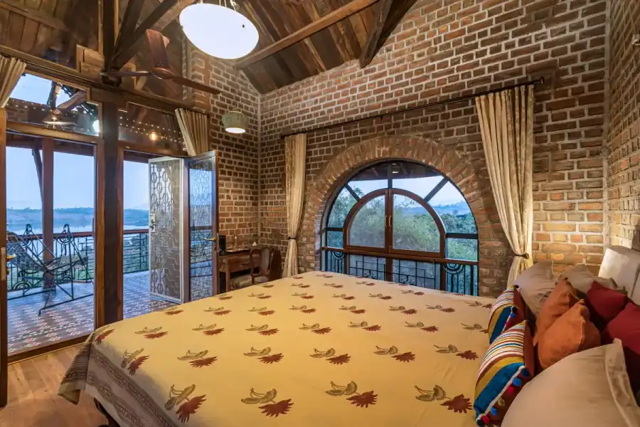 Lattitude By The Lake, Kamshet