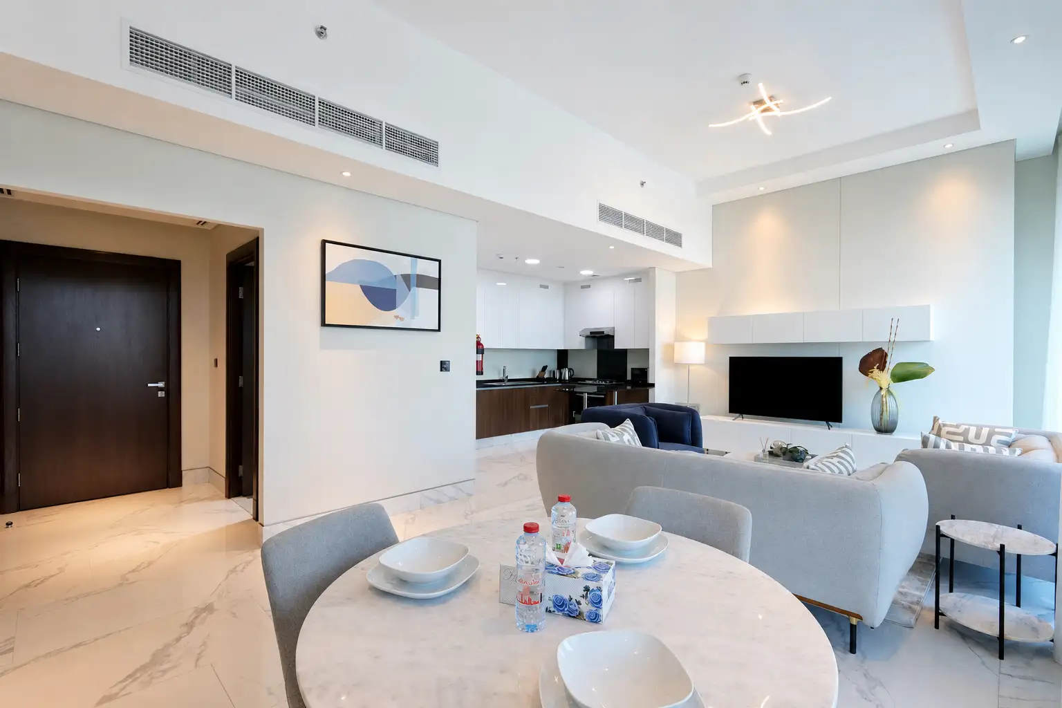 Lavish 1 BR In J One Tower, Dubai
