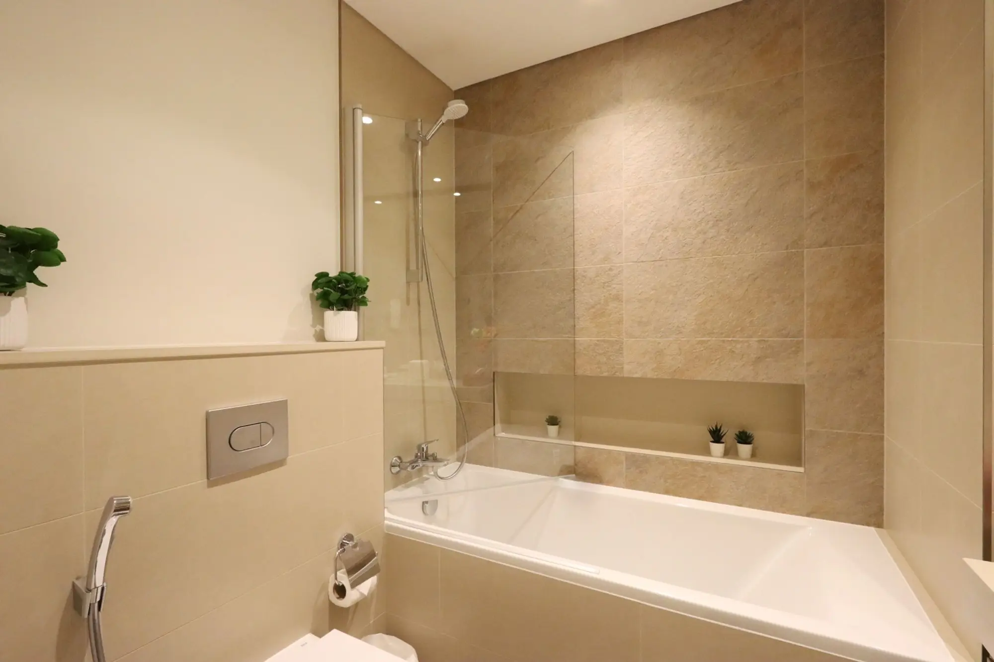 Lavish 2 Bedroom Suite with Burj Khalifa View & Direct Dubai Mall Access, Dubai
