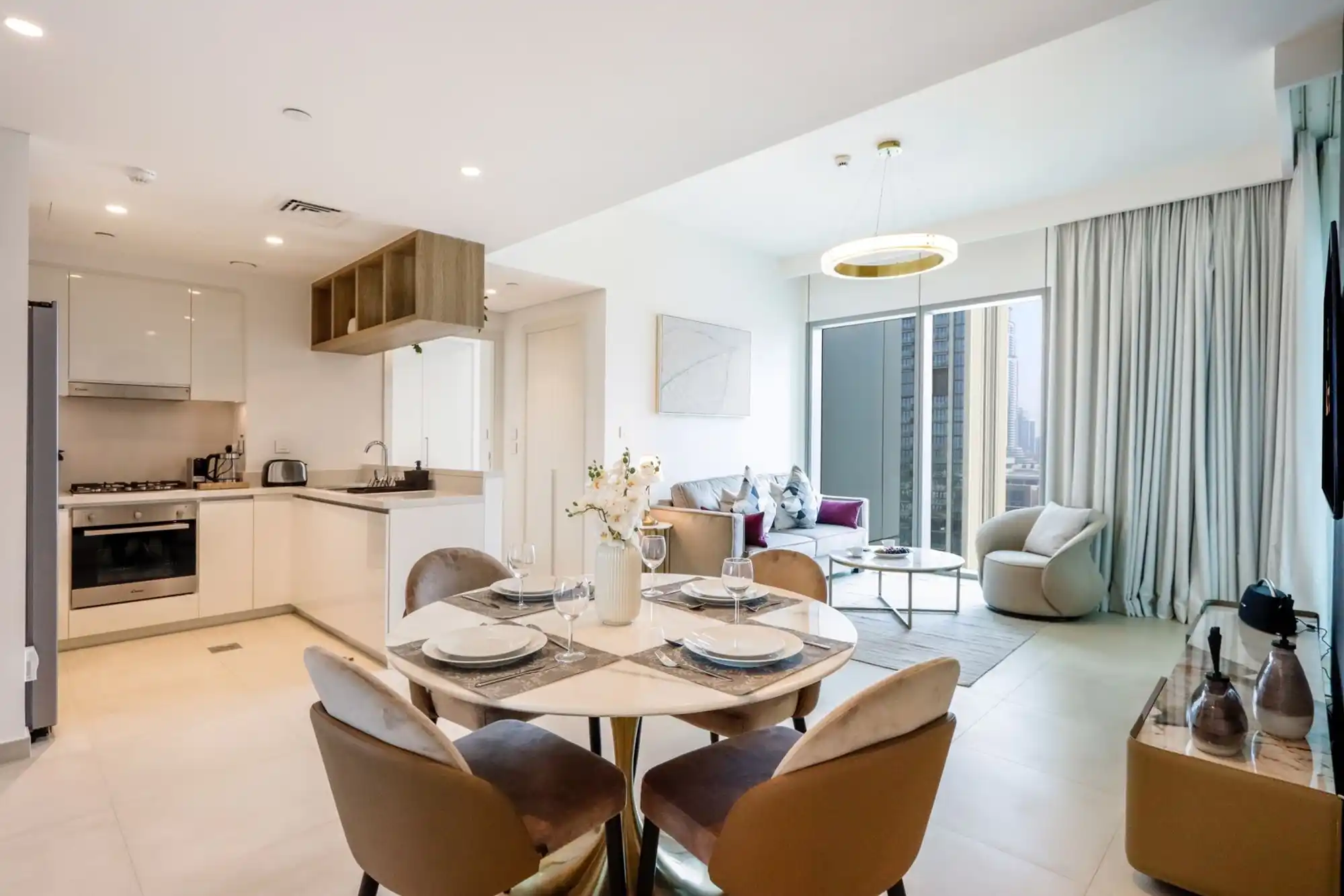 Lavish 2 Bedroom Suite with Burj Khalifa View & Direct Dubai Mall Access, Dubai