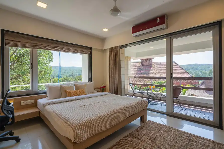 Lily @  Emilia Villa, Mahabaleshwar