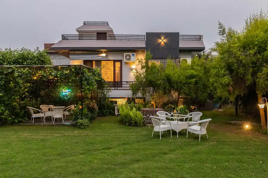 Lily @ The Magnolia Farm w/ Indoor Pool & Jacuzzi, Amritsar