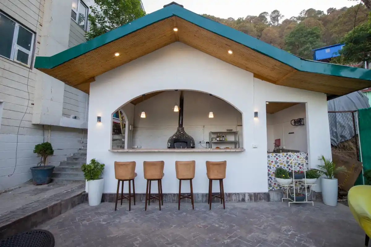 Live Life, Kasauli