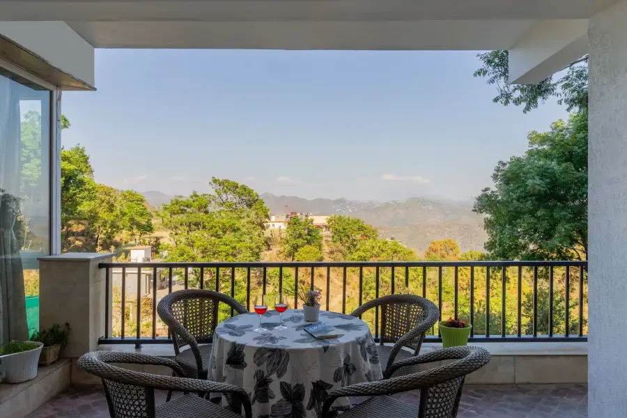 Live Life, Kasauli