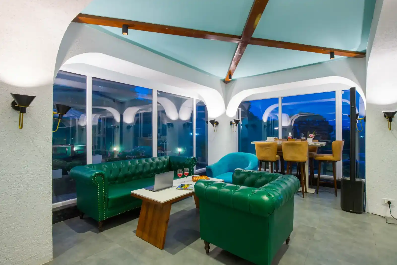 Live Life, Kasauli